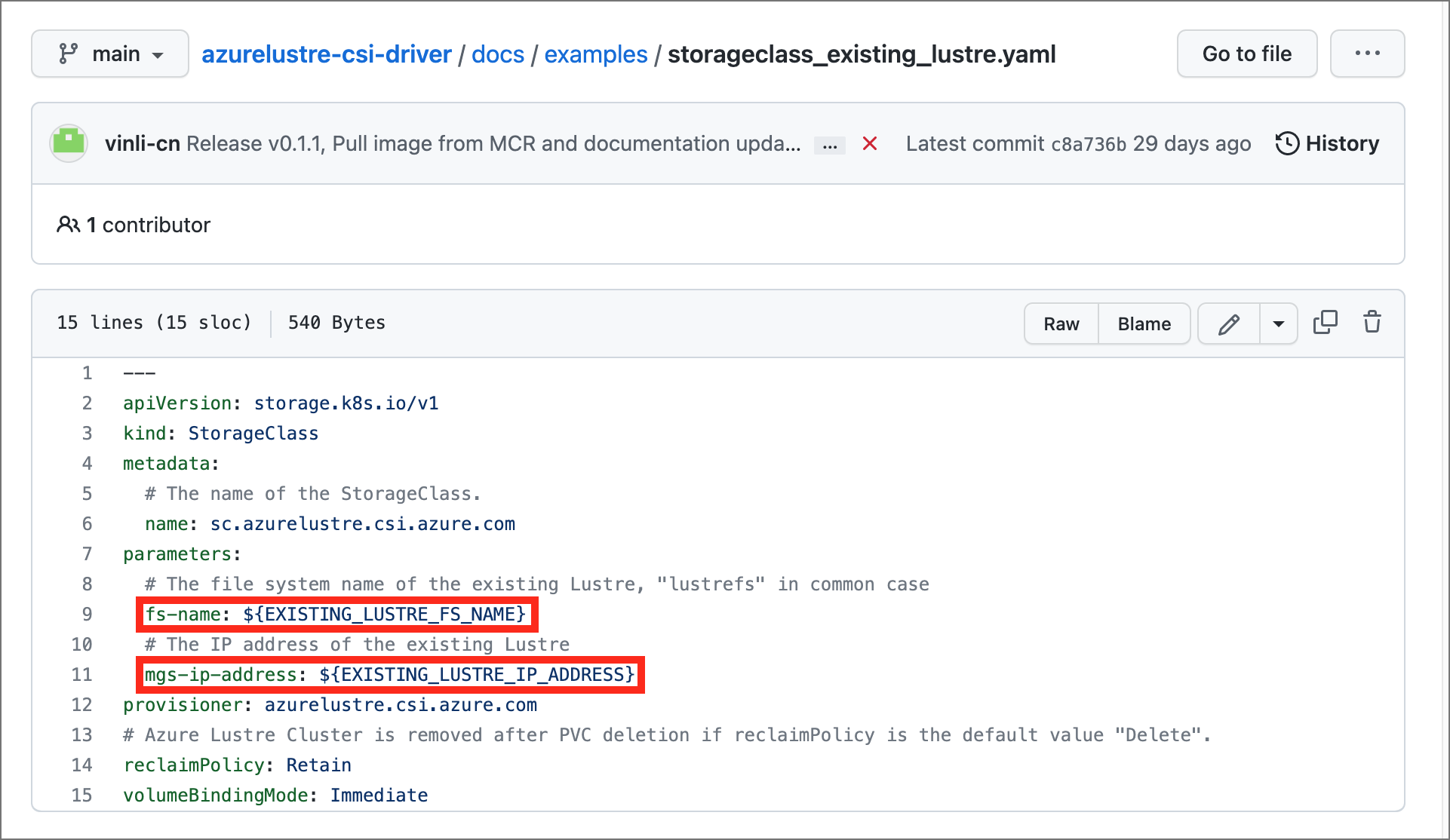 Snímek obrazovky se souborem storageclass_existing_lustre.yaml se zvýrazněnými hodnotami, které se mají nahradit