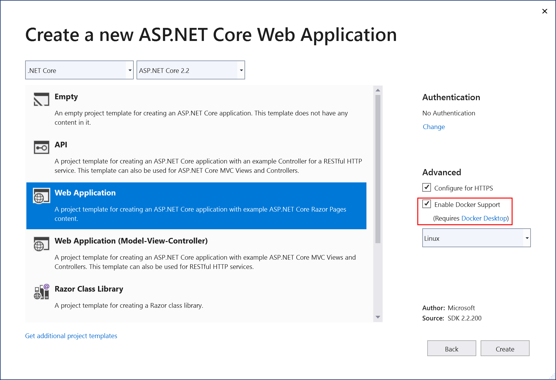 Snímek obrazovky znázorňující povolení podpory Dockeru pro novou webovou aplikaci ASP.NET Core v sadě Visual Studio