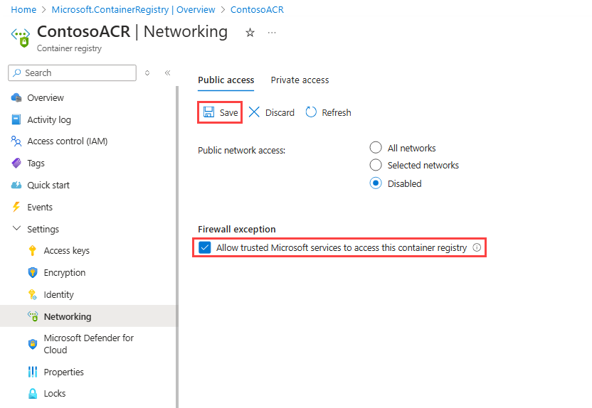 Screenshot der ACR-Netzwerkeinstellungen mit den hervorgehobenen Optionen „Vertrauenswürdigen Microsoft-Diensten Zugriff auf diese Containerregistrierung gestatten“ und „Speichern“.