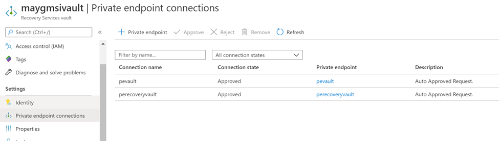 Seite „Verbindungen mit privatem Endpunkt“ des Tresors und Verbindungsliste im Azure-Portal