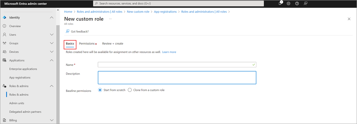 Angeben eines Namens und einer Beschreibung für eine benutzerdefinierte Rolle auf der Registerkarte „Grundlagen“