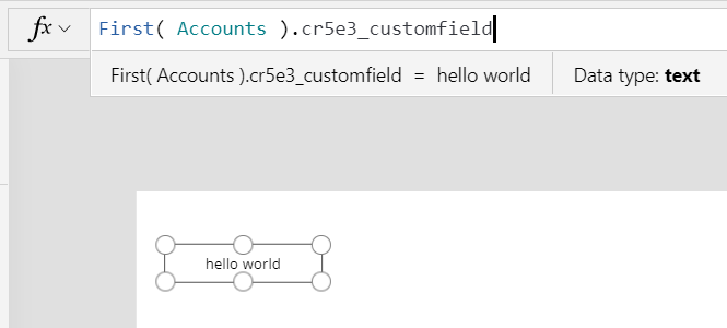 Studio-Formelleiste mit Verwendung des logischen Namens cr5e3_customfield für das Feld