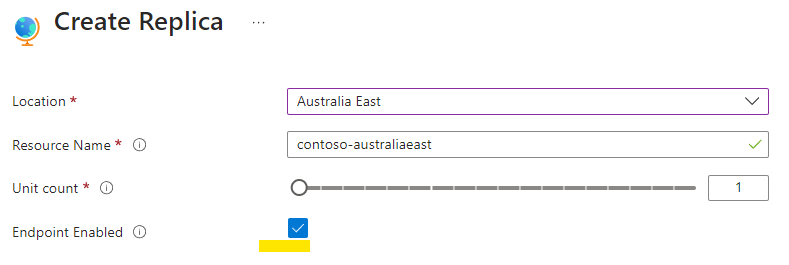 Diagrama de la configuración del punto de conexión de réplica de Azure Web PubSub. 