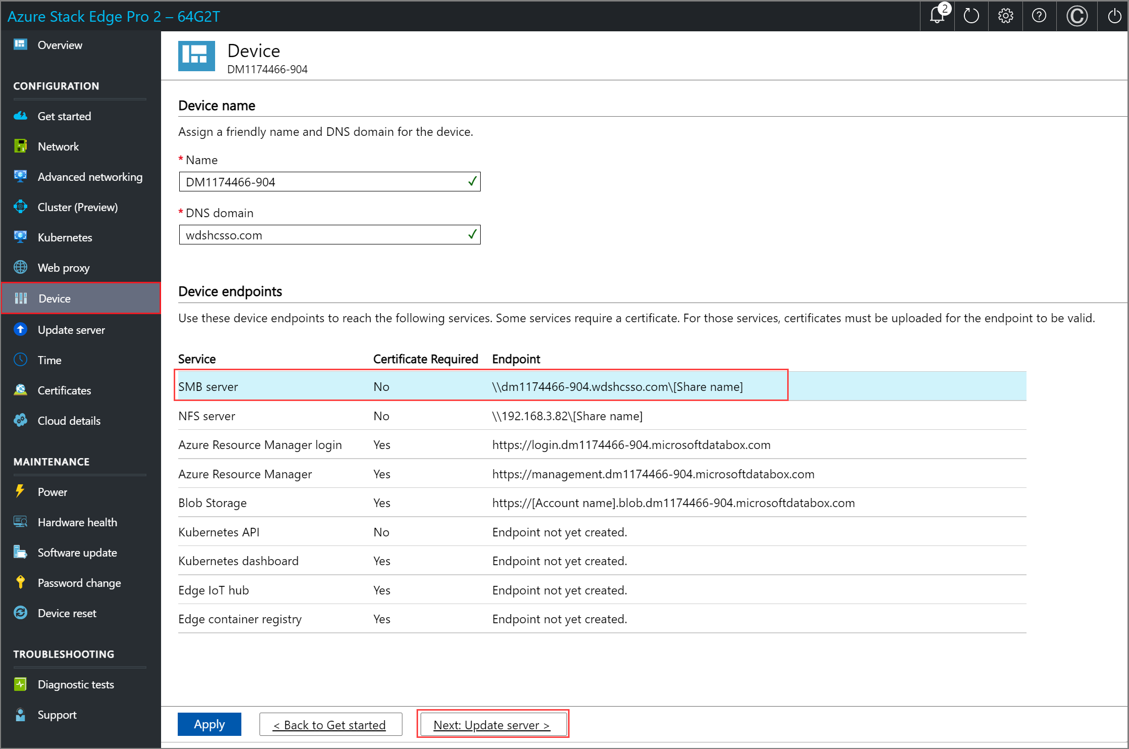 Captura de pantalla de la página Dispositivo en la interfaz de usuario web local de un dispositivo Azure Stack Edge. El servidor SMB y Siguiente: Actualizar servidor > está resaltado.