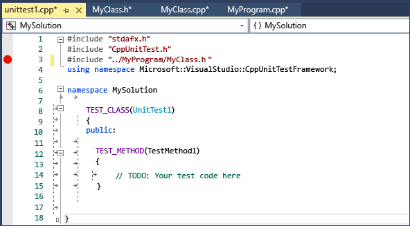 Captura de pantalla de la ventana Explorador de pruebas en la que se muestra el archivo de código unittest1.cpp que contiene un método y una clase de código auxiliar con las macros TEST_CLASS y TEST_METHOD.