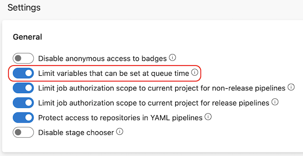 Capture d’écran de la limitation des variables qui peuvent être définies au moment de la mise en file d’attente au niveau de l’organisation.