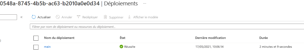 Capture d’écran de l’interface du portail Azure pour les déploiements montrant un déploiement répertorié avec un état réussi.