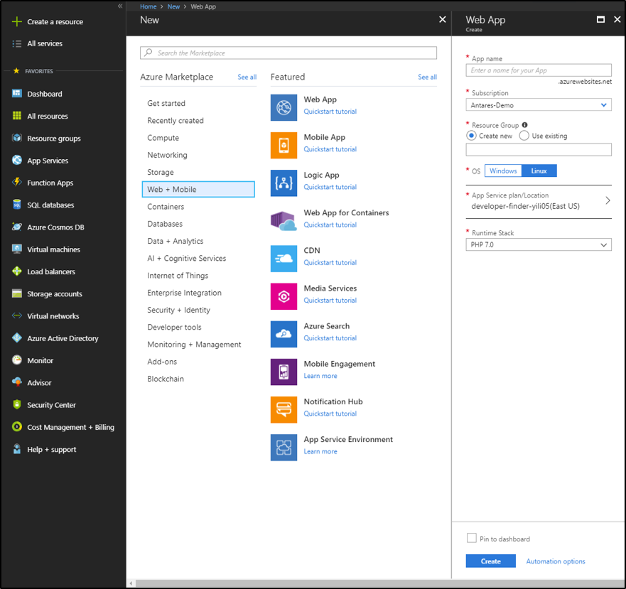 Screenshot del portale di Azure che mostra l'opzione Web e dispositivi mobili selezionata in Azure Marketplace e la schermata per la creazione di una nuova app Web aperta a destra.