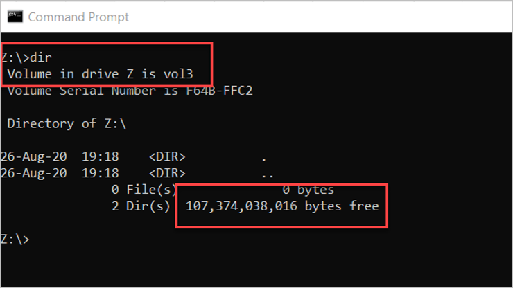 dir コマンドを使用した容量の表示を示しているスクリーンショット。