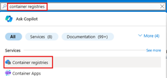 Azure portal のスクリーンショット。コンテナー レジストリを検索する方法が示されています。