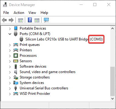 接続デバイスの COM ポートが表示されている Windows デバイス マネージャーのスクリーンショット。