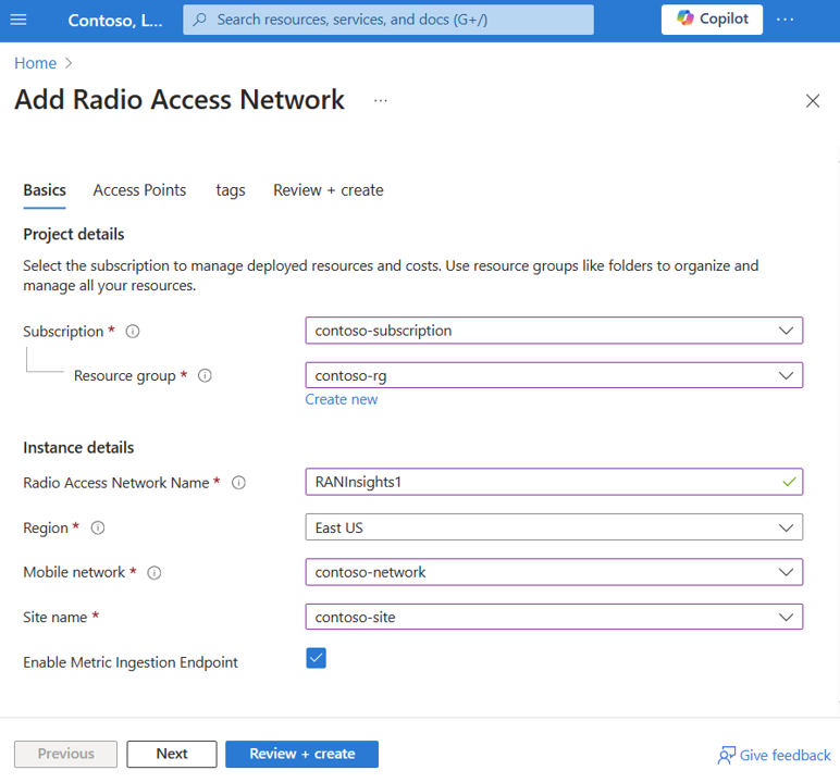 作成中に RAN 分析情報リソースの [基本] タブが表示されている Azure portal のスクリーンショット。