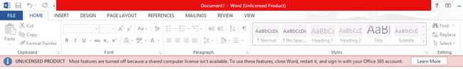 Word製品がライセンスを受けず、ほとんどの機能がオフになっていることを示す赤いバーが表示されたドキュメント画面。
