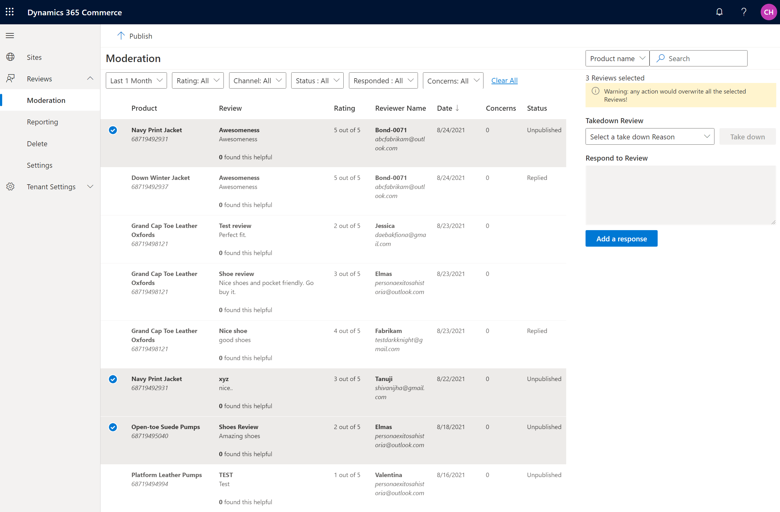 Commerce サイト ビルダーの管理ページで選択された 3 つの未公開の評価とレビュー。