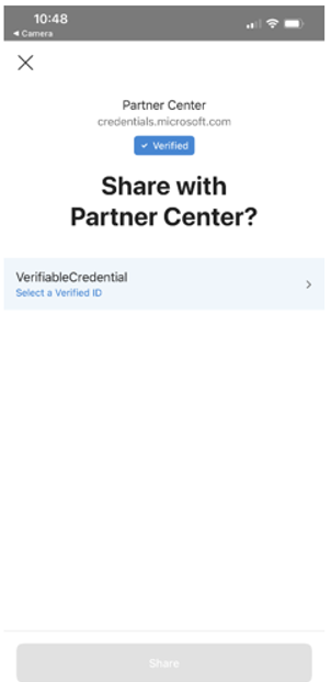 モバイル デバイスの [Microsoft Authenticator] ページのスクリーンショット。タイトル: パートナー センターと共有しますか?と選択: VerifiableCredential。