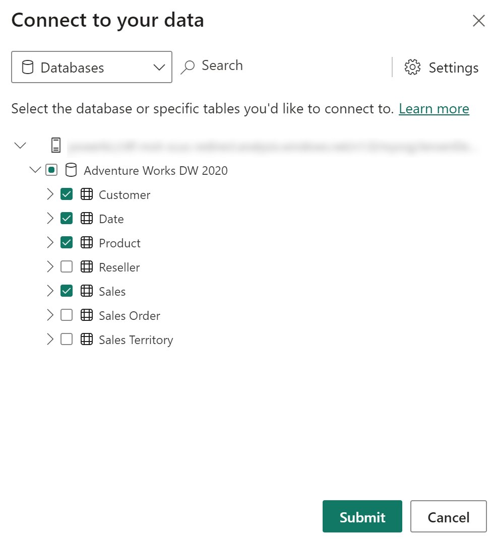 Power BI セマンティック モデルまたは Analysis Services モデルから読み込むテーブルを指定できるダイアログ。