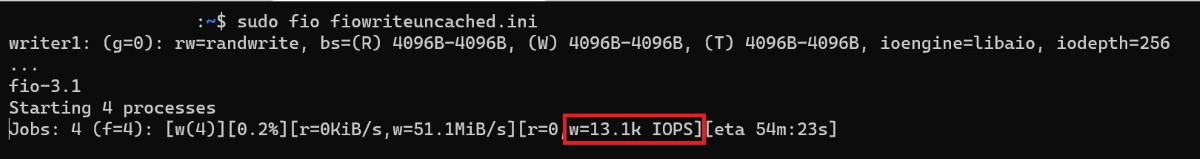 제공하는 쓰기 IOPS VM 및 프리미엄 SSD의 수, 쓰기가 13.1k IOPS임을 보여 줍니다.