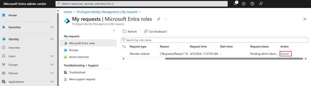 Microsoft Entra 역할 - 보류 중인 요청과 취소 링크가 나열된 보류 중인 요청 페이지를 보여 주는 스크린샷.