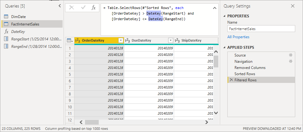 DateKey 필터를 보여 주는 Power BI 테이블.