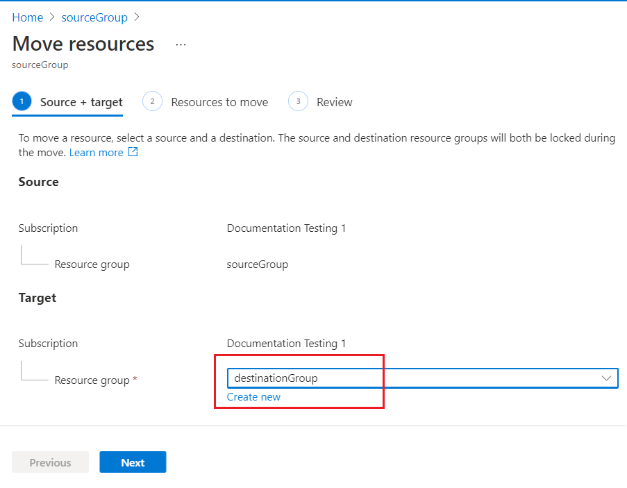 Captura de tela do portal do Azure em que o usuário especifica o grupo de recursos de destino para a operação de movimentação.