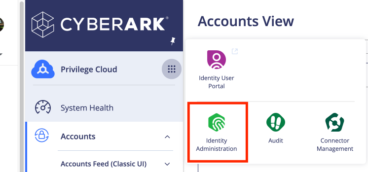 Captura de tela mostrando uma seção do portal de identidade do CyberArk com a Administração de Identidade realçada.