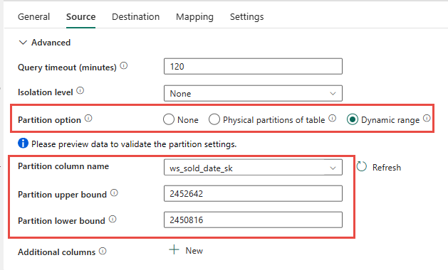 Captura de tela de um pipeline de dados, descrevendo a opção para especificar a chave primária ou a data da coluna de partição dinâmica.