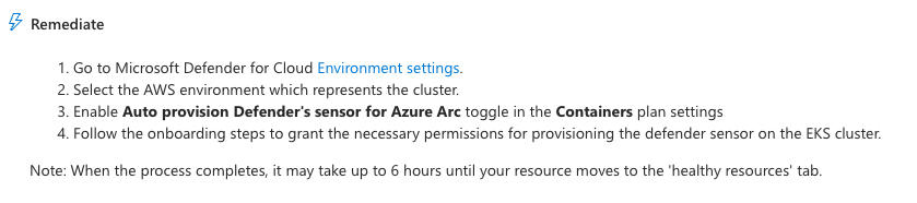 Captura de tela explicando como corrigir a recomendação de clusters EKS instalando os componentes necessários do Defender for Containers.