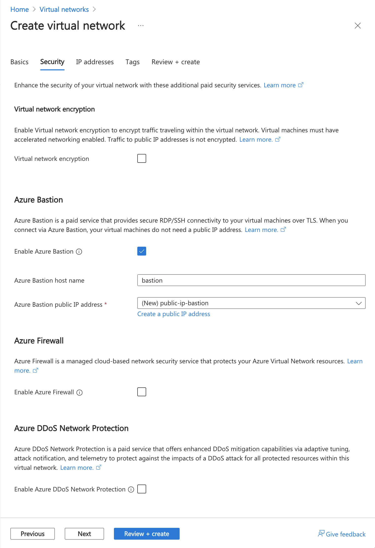 Captura de ecrã das opções para ativar um anfitrião do Azure Bastion como parte da criação de uma rede virtual no portal do Azure.