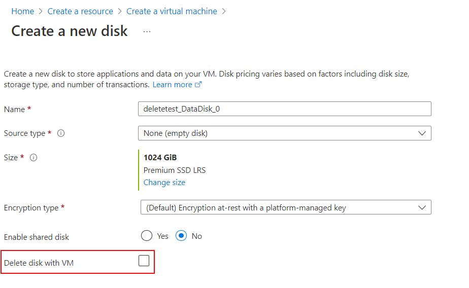 Captura de tela mostrando uma caixa de seleção para optar por excluir o disco de dados quando a VM é excluída.