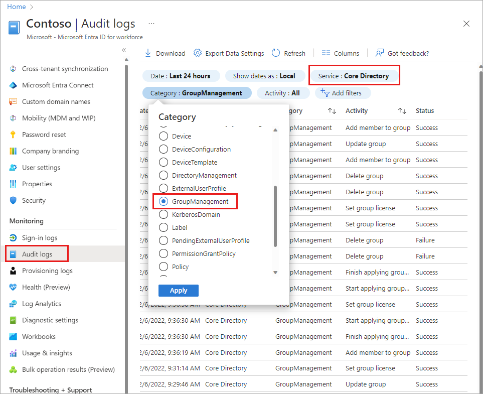 Captura de ecrã dos registos de auditoria do Microsoft Entra com as opções de filtro Core Directory e GroupManagement realçadas.