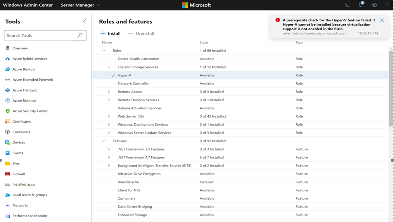 Uma captura de tela da página Funções e Recursos do Gerenciador de Servidores do Windows Admin Center exibindo a mensagem de erro de habilitação do Hyper-V.