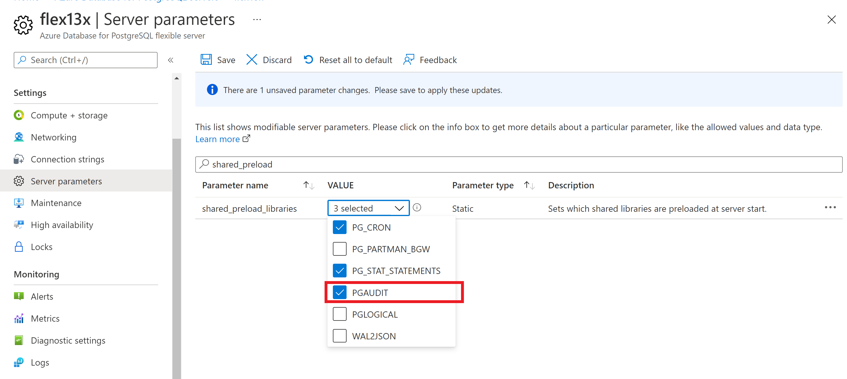 Skärmbild som visar en flexibel Azure Database for PostgreSQL-server som aktiverar shared_preload_libraries för pgaudit.