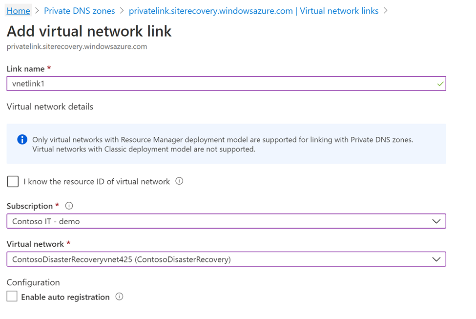 Visar sidan för att lägga till en länk till ett virtuellt nätverk med länknamnet, prenumerationen och det relaterade virtuella nätverket i Azure Portal.