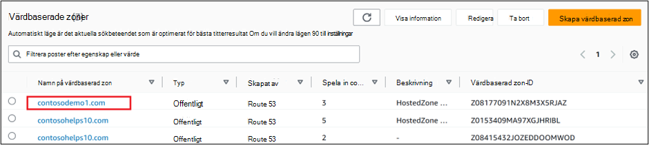 Skärmbild av värdbaserade zoner där du väljer domännamnet för TXT-posten för domänverifiering.