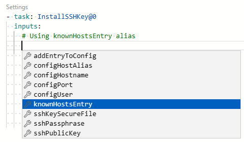 YAML işlem hattı düzenleyicisindeki intellisense'in ekran görüntüsü.