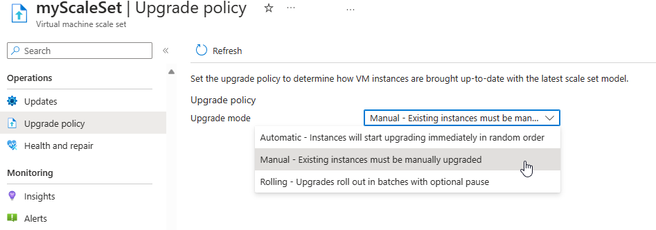 Azure portalında yükseltme ilkesini değiştirme ve MaxSurge özelliğini etkinleştirmeyi gösteren ekran görüntüsü.