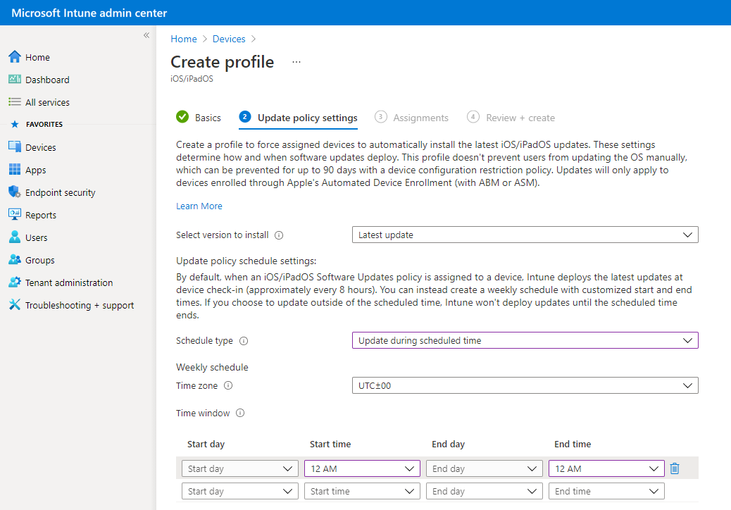 Microsoft Intune'da bir güncelleştirme ilkesinde zamanlanan zamanda güncelleştirme yüklemeyi seçmeyi gösteren ekran görüntüsü.