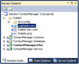 在联系人管理器示例中，由于你想要在部署过程中使用 Windows PowerShell 脚本，因此最好将脚本添加到“发布解决方案”文件夹。
