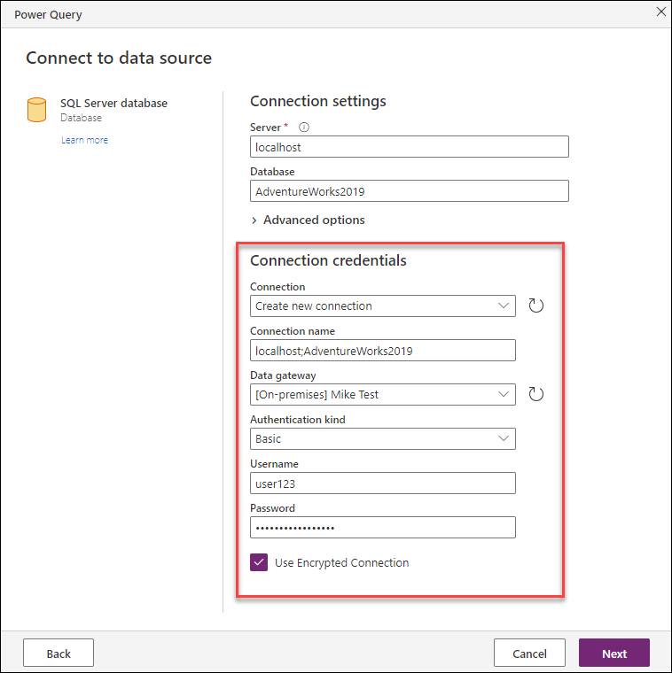 SQL Server 数据库连接的连接凭证，其中用户已输入数据网关、新连接名称和使用基本身份验证类型的凭证。